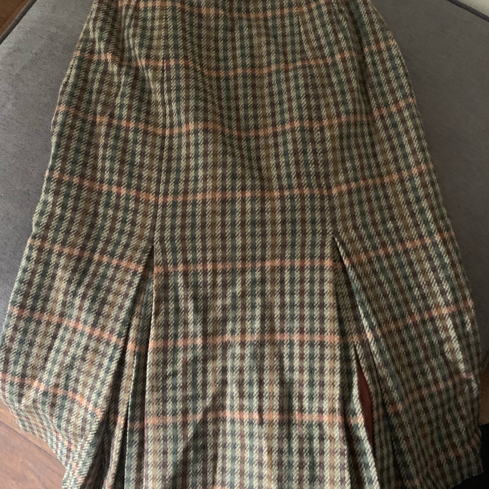 AQUASCUTUM OF LONDON FALL SKIRT